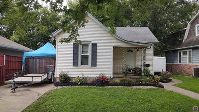 710 Cottonwood St, House other with 2 bedrooms, 1 bathrooms and null parking in Emporia KS | Image 2