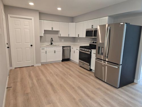 6700 75th Ave N, Brooklyn Park, MN, 55428-1304 | Card Image