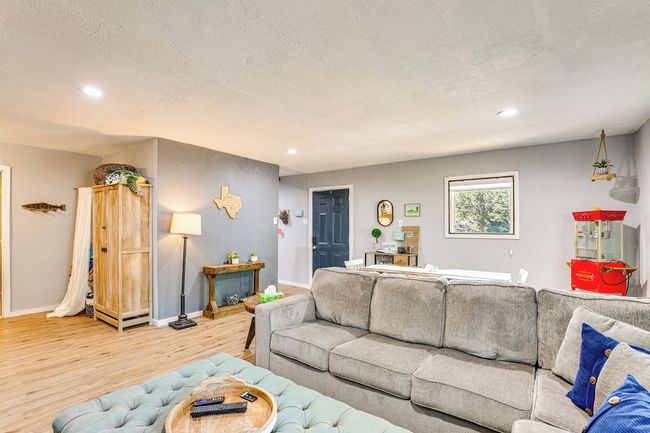 7110 Apache Cir, House other with 2 bedrooms, 1 bathrooms and null parking in Mabank TX | Image 35