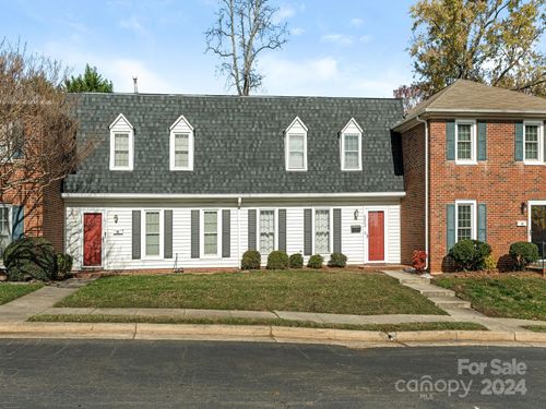 8002 Regent Park Ln, Charlotte, NC, 28210-5742 | Card Image