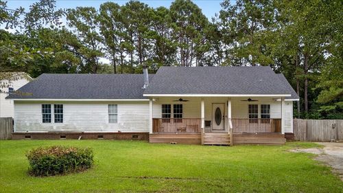 2979 Bobo Rd, Mount Pleasant, SC, 29466-8561 | Card Image