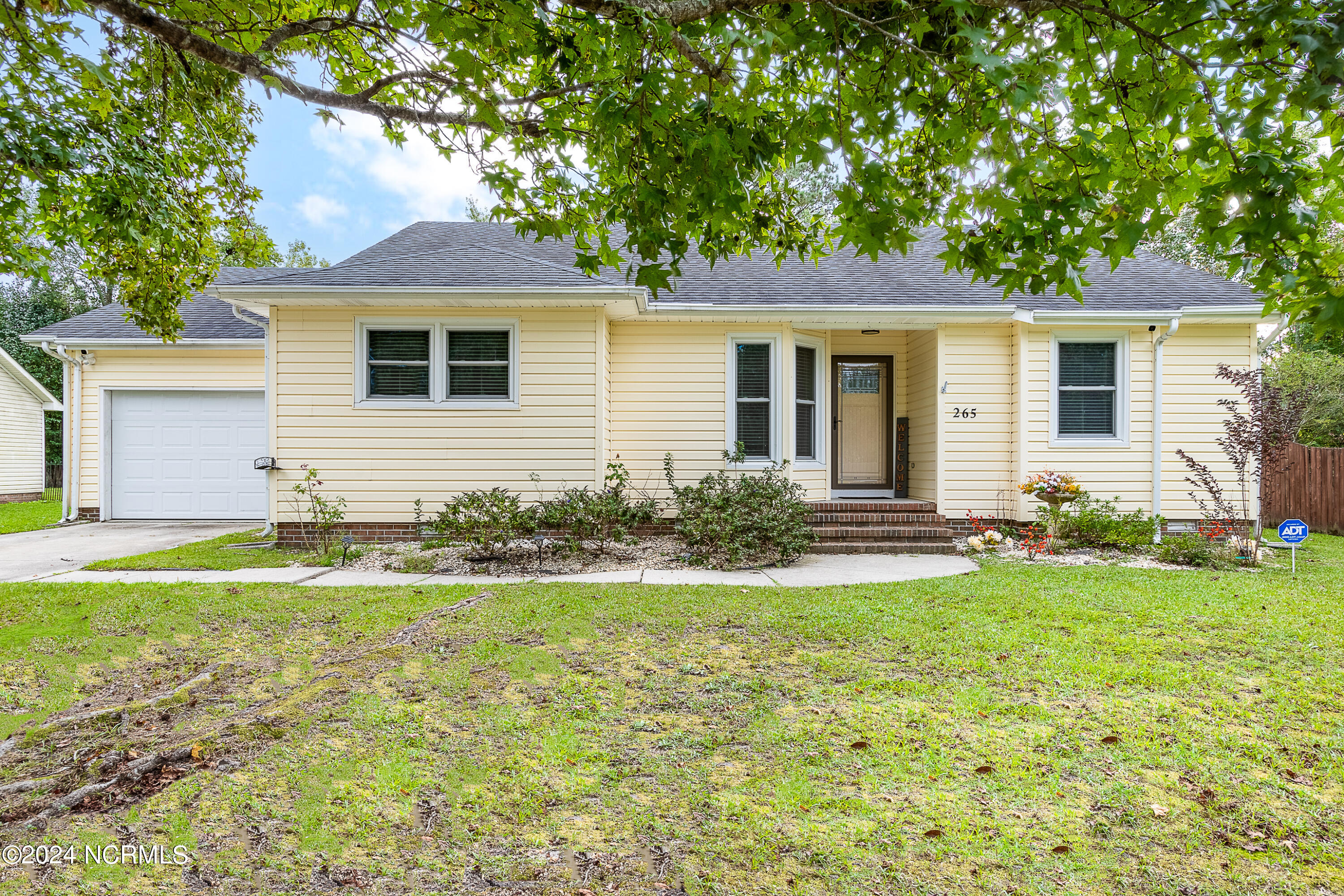 Bayberry Ct, Jacksonville, NC 28540