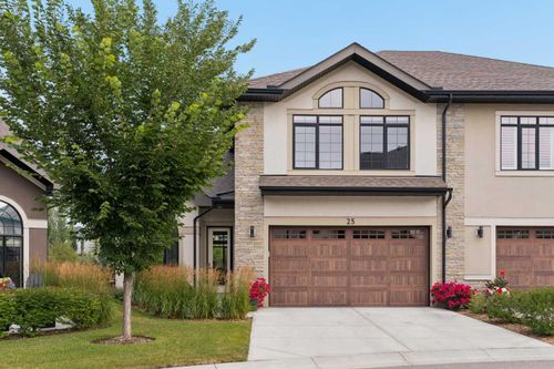 25 Quarry Common Se, Calgary, AB, T2C5T3 | Card Image