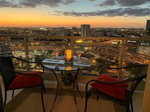 apt-3010-90 Sw 3rd St, Miami, FL, 33130-4025 | Card Image