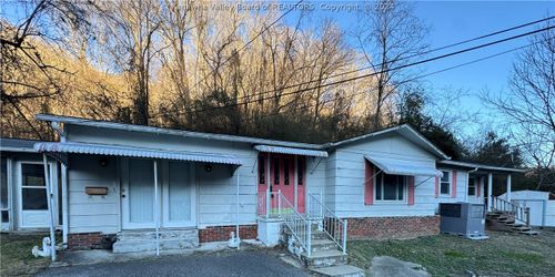 92.5 Pine Street, Logan, WV, 25601 | Card Image