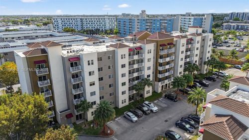 apt-504-11060 Sw 196th St, Cutler Bay, FL, 33157-9126 | Card Image