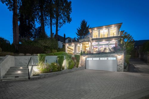 2567 Lawson Ave, West Vancouver, BC, V7V2G1 | Card Image