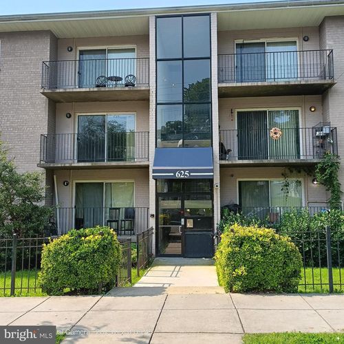 206-625 Chesapeake St Se, WASHINGTON, DC, 20032-3635 | Card Image