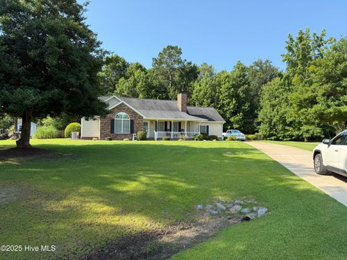 105 White Doe Ct, Newport, NC, 28570-8831 | Card Image