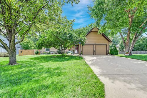 14719 W 84th St, Lenexa, KS, 66215-4211 | Card Image