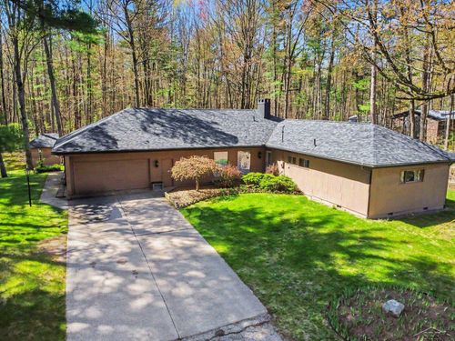 547 W Peterson Dr, Sanford, MI, 48657-9416 | Card Image