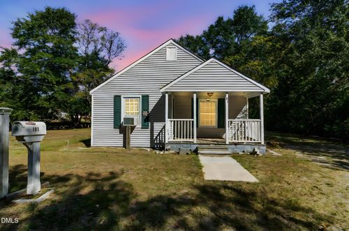101 Doby Dr, Raeford, NC, 28376-8541 | Card Image
