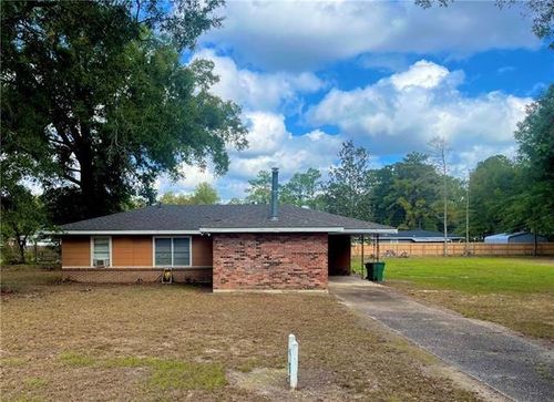 215 Bankston Dr, Bogalusa, LA, 70427-2123 | Card Image