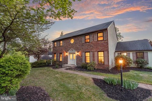 9 Renee Cir, Richboro, PA, 18954-1238 | Card Image