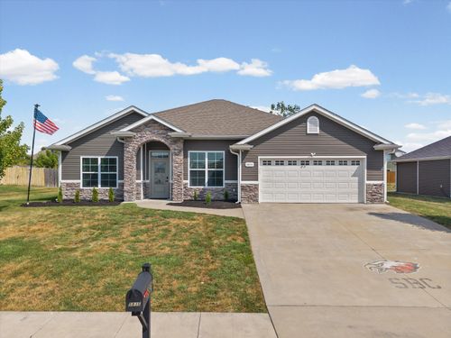 5835 Charlotte Dr, ASHLAND, MO, 65010-2105 | Card Image