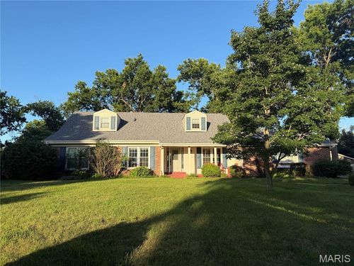 329 Turnbury Cir, Ballwin, MO, 63011-2501 | Card Image
