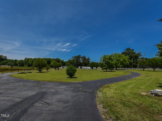 Exterior - porch - view - OK | Image 6