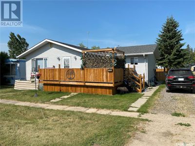 110 1 St W, House other with 4 bedrooms, 2 bathrooms and null parking in Weirdale SK | Image 1