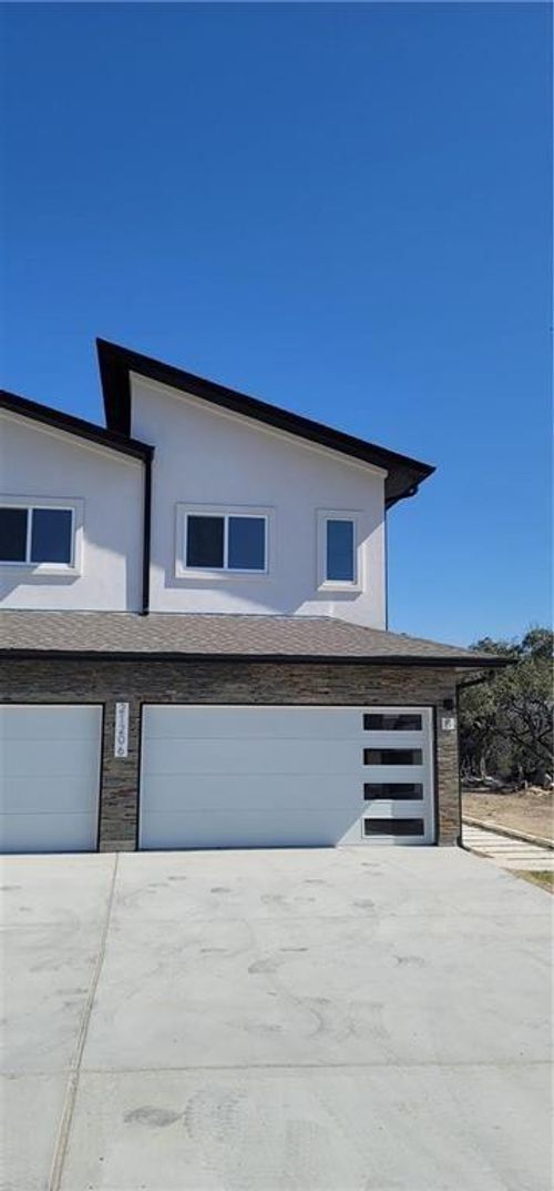 b-21206 Portsmouth Cv, Lago Vista, TX, 78645-2246 | Card Image