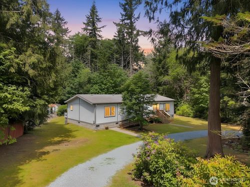 42041 Cedar St, Concrete, WA, 98237-8468 | Card Image