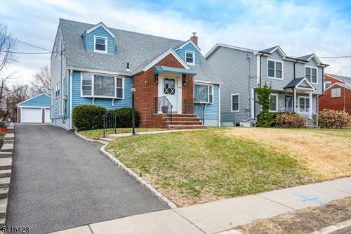 432 Rosetta Pl, Union, NJ, 07083-8211 | Card Image