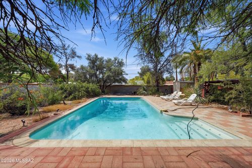 5340 E Burns St, Tucson, AZ, 85711-3124 | Card Image