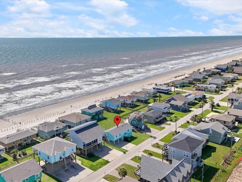 12917 John Reynolds Rd, Galveston, TX, 77554-9727 | Card Image