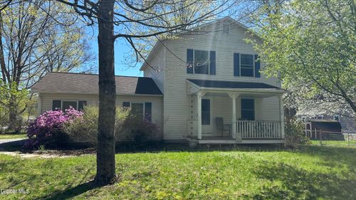 1 Robin Hood Ct, Saratoga Springs, NY, 12866-6120 | Card Image