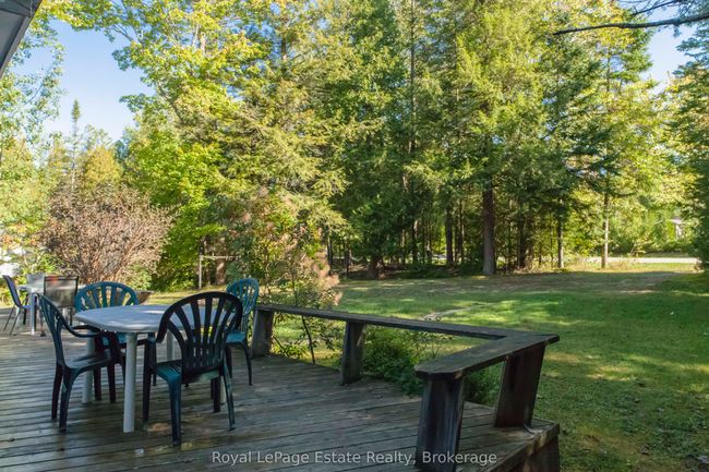 704 York Ave, House other with 3 bedrooms, 1 bathrooms and 6 parking in Sauble Beach ON | Image 39
