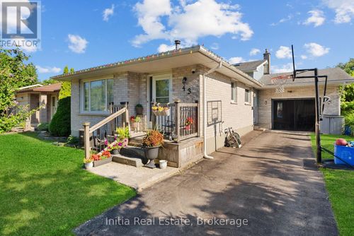 43 Sussex Cres, London, ON, N5Y5H3 | Card Image
