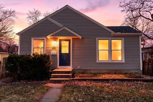 632 7th Ave S, Hopkins, MN, 55343-7727 | Card Image