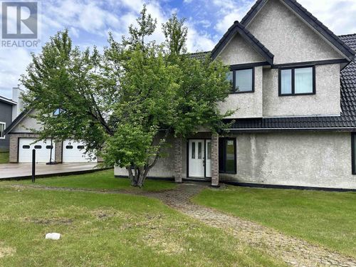5516 Minnaker Cres, Fort Nelson, BC, V0C1R0 | Card Image