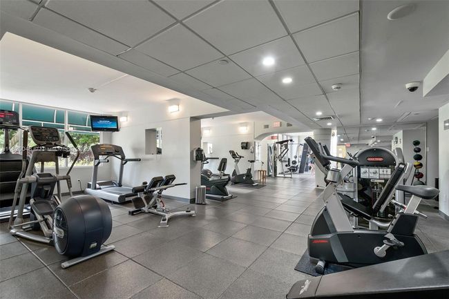 APT-1006 - 888 Brickell Key Dr, Condo with 1 bedrooms, 2 bathrooms and null parking in Miami FL | Image 21