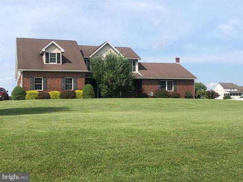 26 Jamestown Rd, SHIPPENSBURG, PA, 17257-9147 | Card Image