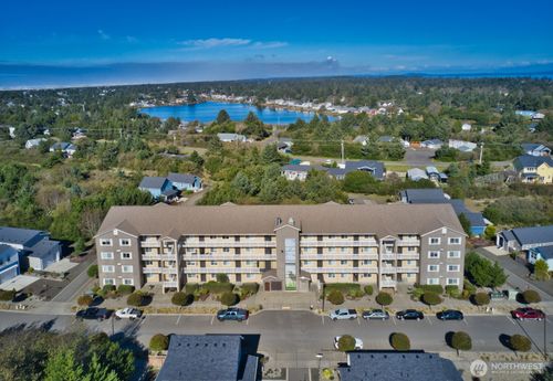 unit-303-262 Oyhut Bay Blvd Sw, Ocean Shores, WA, 98569-5008 | Card Image