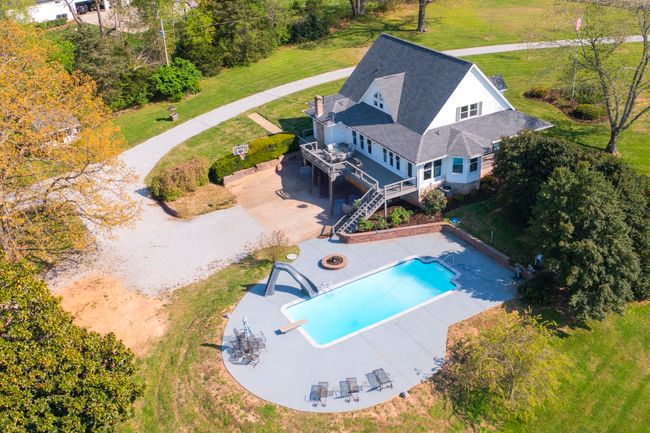 1043 Shelton Rd, House other with 4 bedrooms, 4 bathrooms and 2 parking in Charlotte TN | Image 68