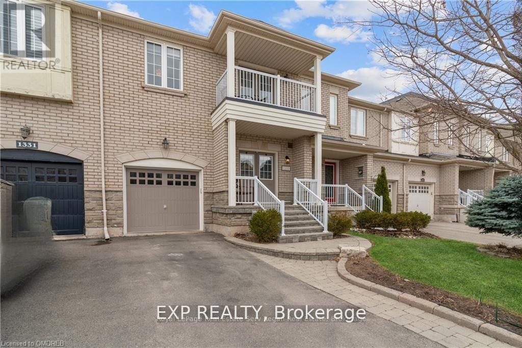 Residential in Oakville (JC Joshua Creek)