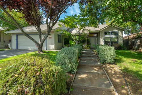 107 Almond Drive, Winters, CA, 95694 | Card Image