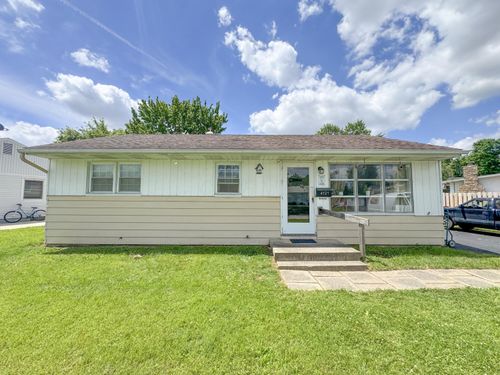 4121 Maplegrove Dr, Grove City, OH, 43123-3334 | Card Image