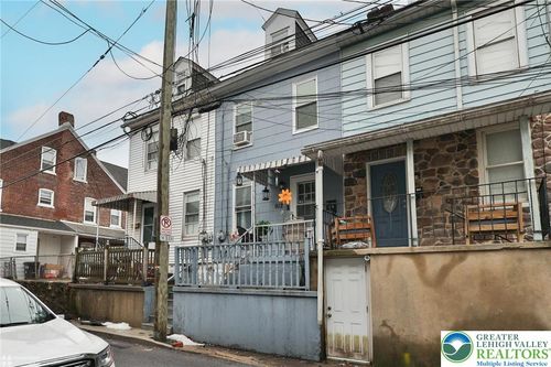 912 Spruce Street, EASTON, PA, 18042 | Card Image
