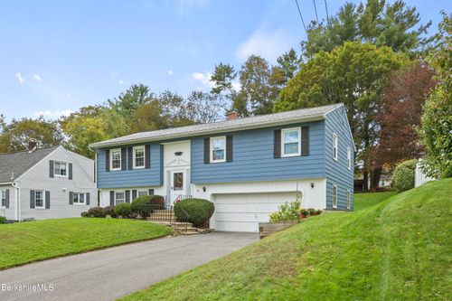 25 Brighton Ave, Pittsfield, MA, 01201 | Card Image