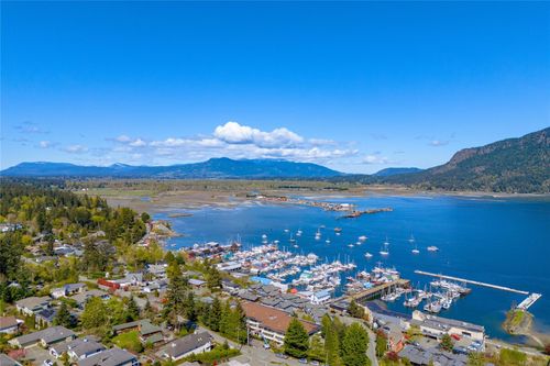 204-1715 Pritchard St, Cowichan Bay, BC, V0R1N1 | Card Image