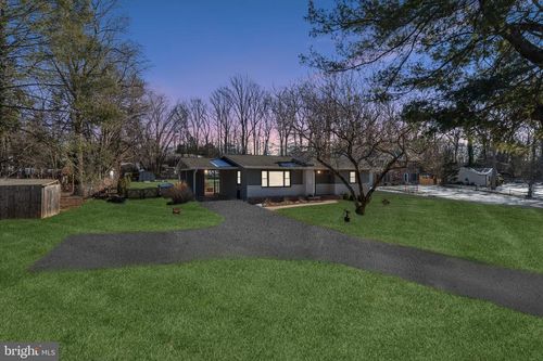 4231 Bartholows Rd, MOUNT AIRY, MD, 21771-4917 | Card Image