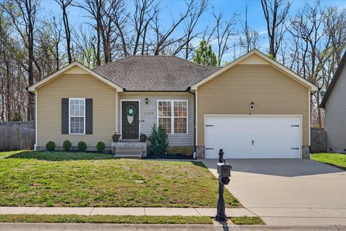 1105 Meachem Dr, Clarksville, TN, 37042-0725 | Card Image