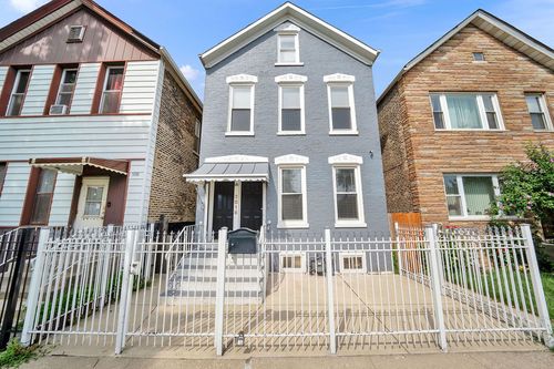 1-3816 S Honore Street, Chicago, IL, 60609 | Card Image