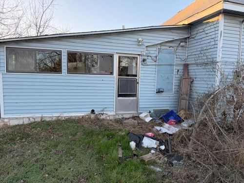 317 W Farrall, Shawnee, OK, 74801-8302 | Card Image