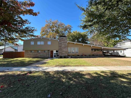 918 S Erie Ave, Russellville, AR, 72801-6246 | Card Image