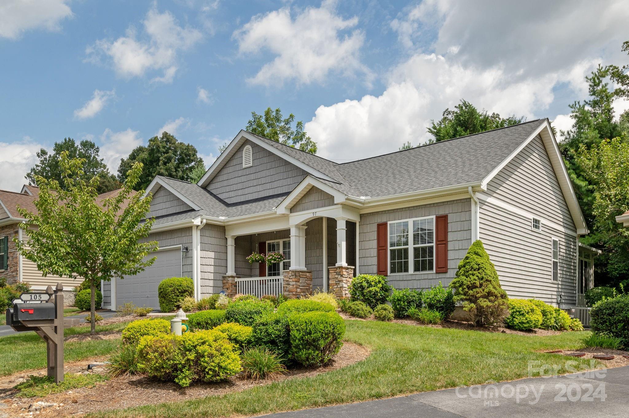 Shaws Creek Farm Rd, Hendersonville, NC 28739