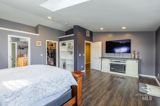 1300 N Big Tree Ln, House other with 4 bedrooms, 3 bathrooms and 4 parking in Kuna ID | Image 16