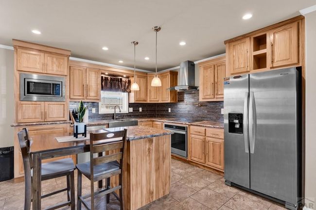 527 Mountain View Dr, House other with 3 bedrooms, 2 bathrooms and 2 parking in Ordway CO | Image 6